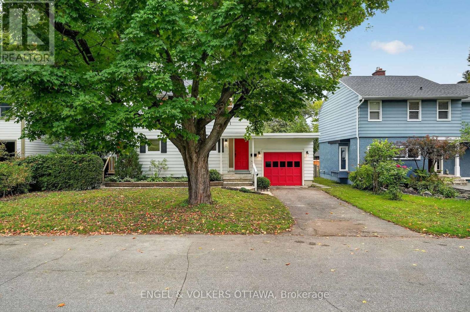 35 BEDFORD CRESCENT - 4