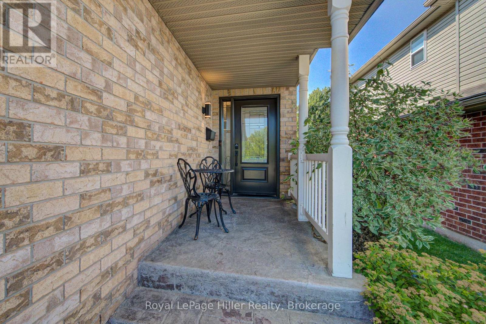 220 SCHNELLER DRIVE — photo 3