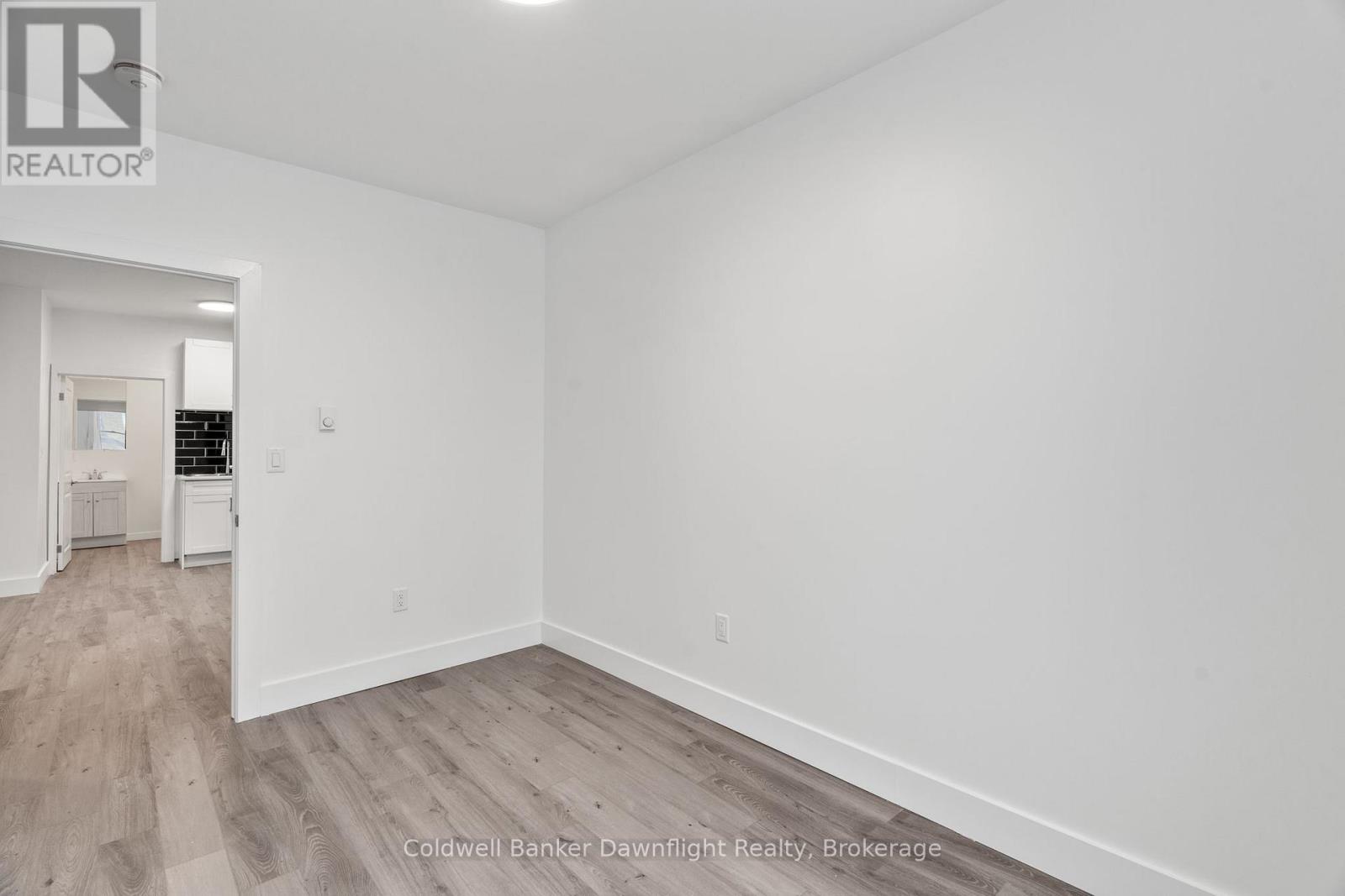 441 Main Street — photo 13