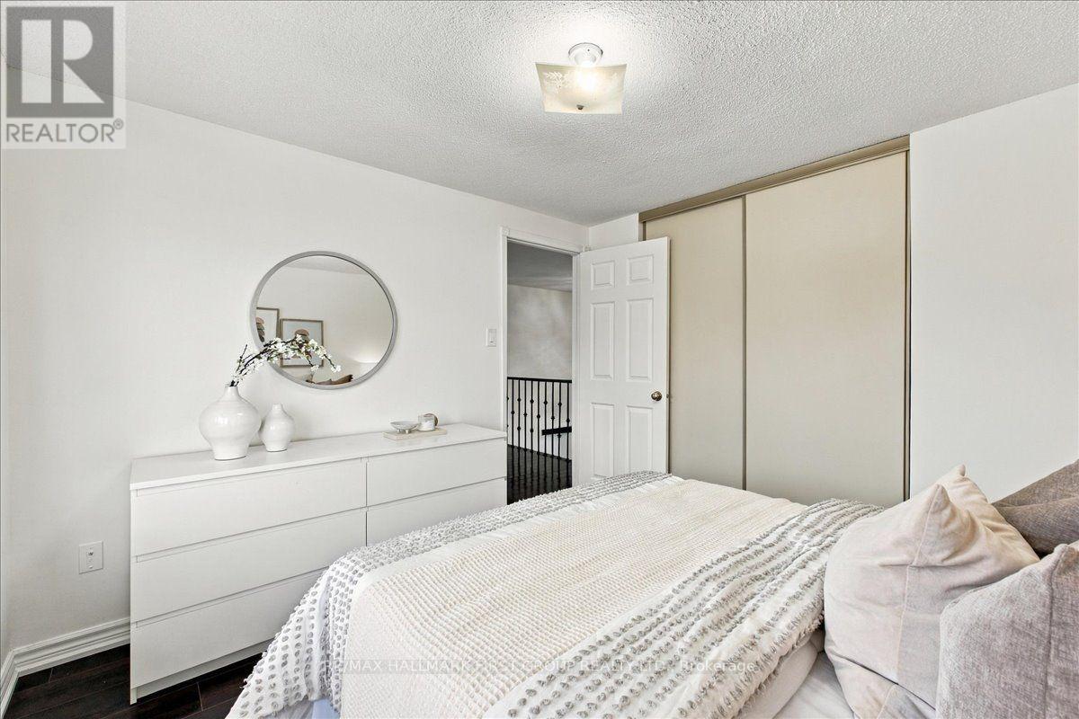 1582 KELVINWAY LANE - 30