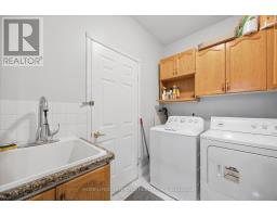 1905 Wildflower Drive, Pickering, ON L1V7A7 Photo 17
