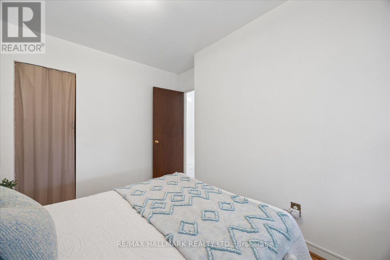 102 CLETA DRIVE - 21
