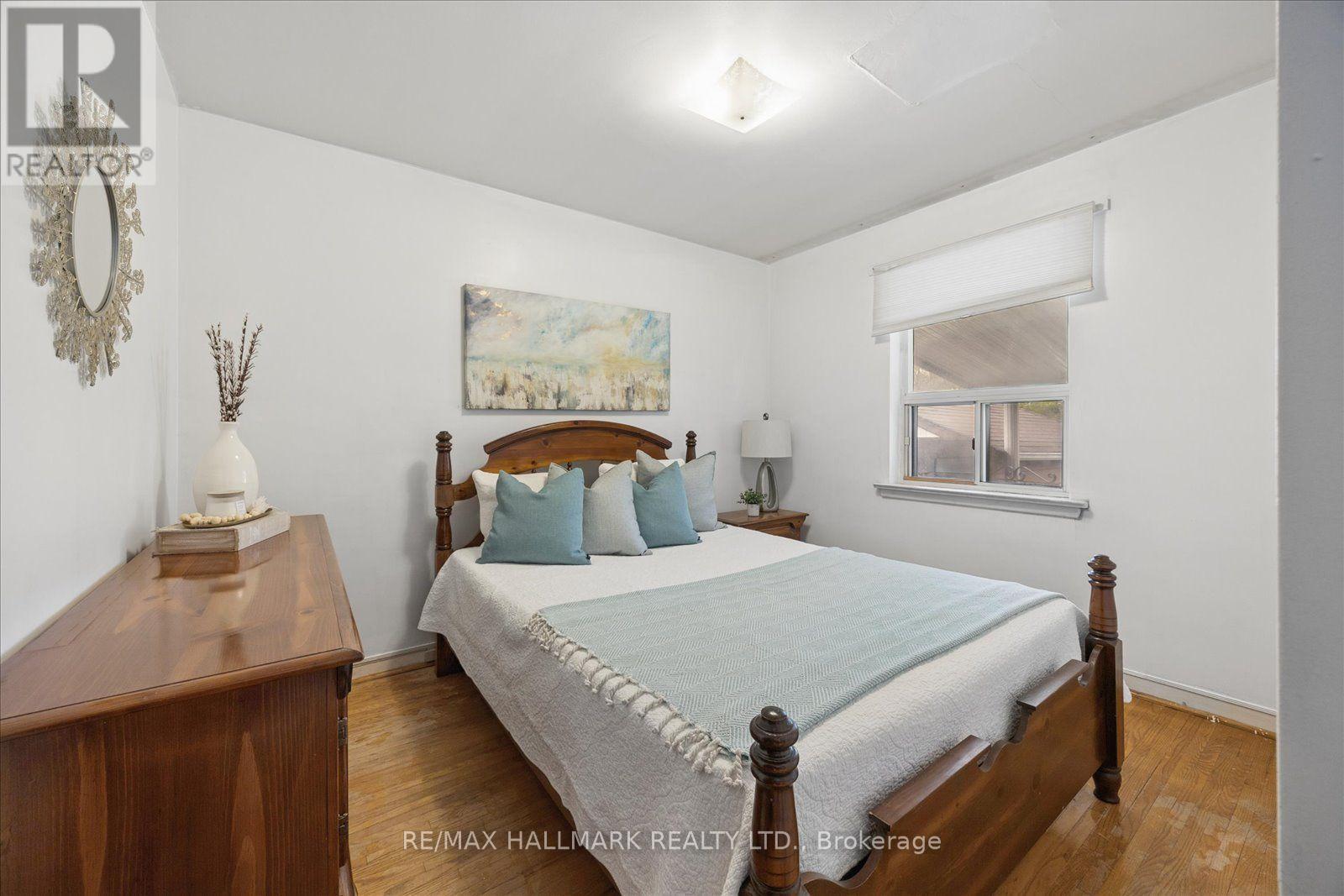 102 CLETA DRIVE - 23