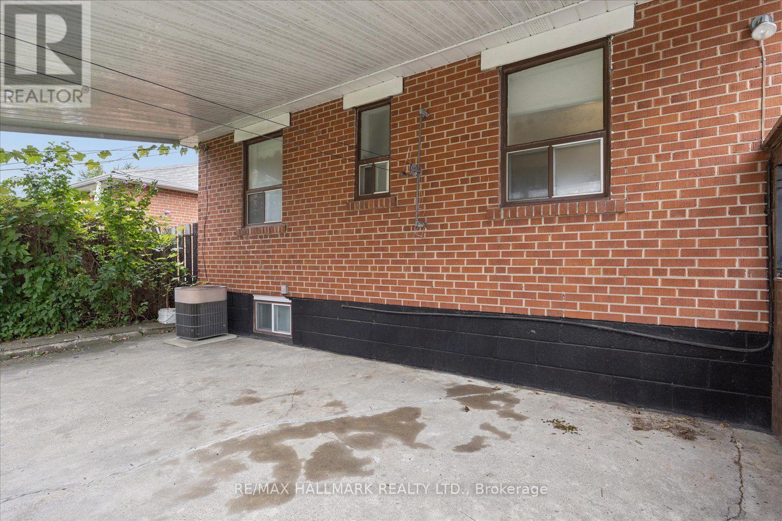 102 CLETA DRIVE - 37