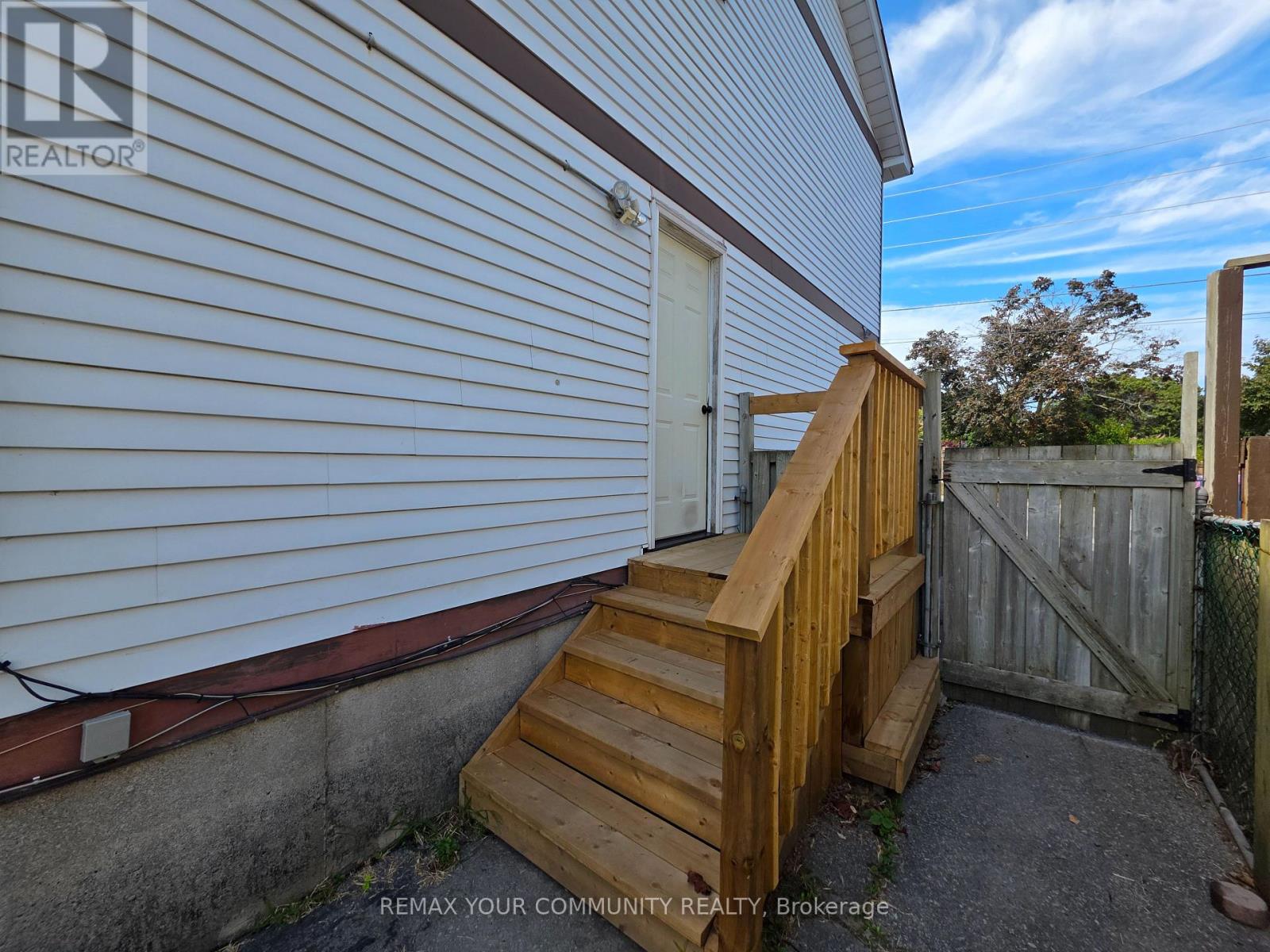 Main- 331 Phillip Murray Avenue, Oshawa, ON photo 8