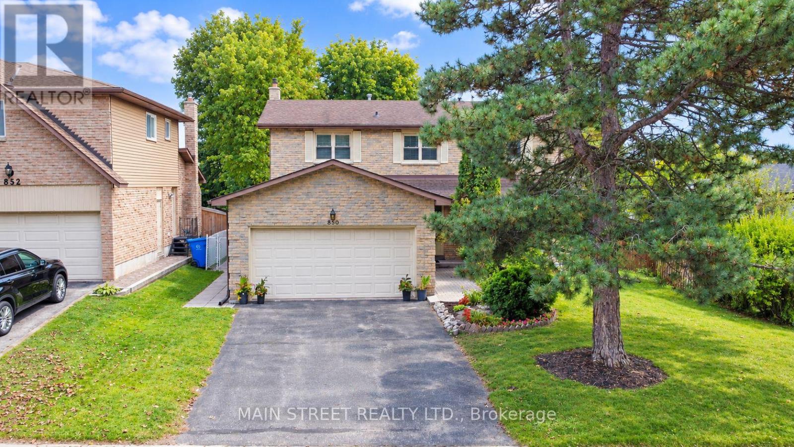 850 ARNOLD CRESCENT - 2