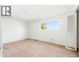 3012 Dover Crescent Se, Calgary, AB T2B1V2 Photo 16