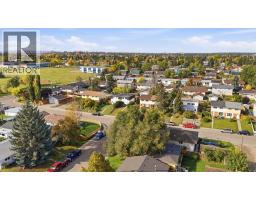 3012 Dover Crescent Se, Calgary, AB T2B1V2 Photo 23