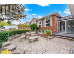 10 Piccolo Wood, Brampton, ON L6S5C4 Photo 9