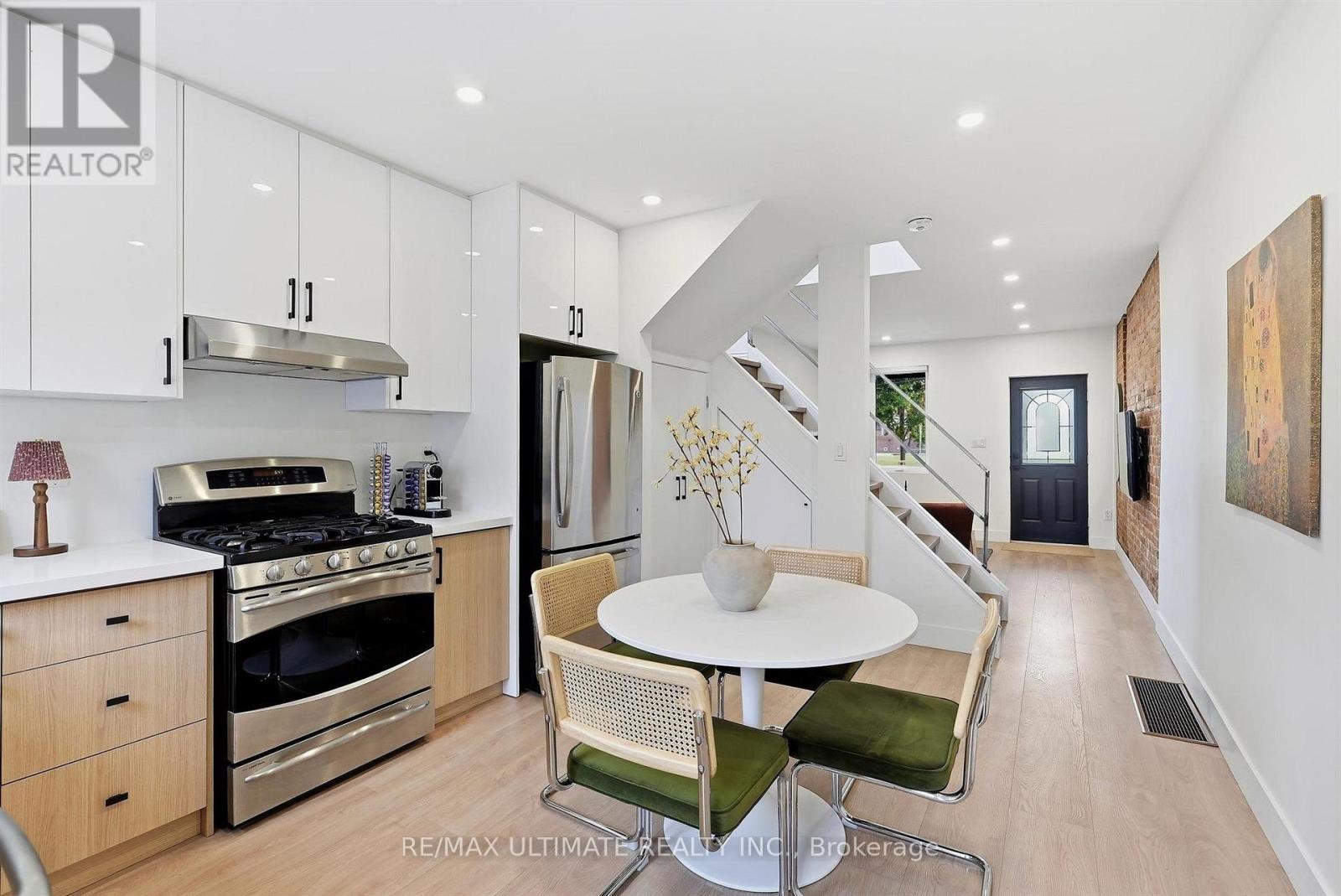 90 ROWNTREE AVENUE - 11