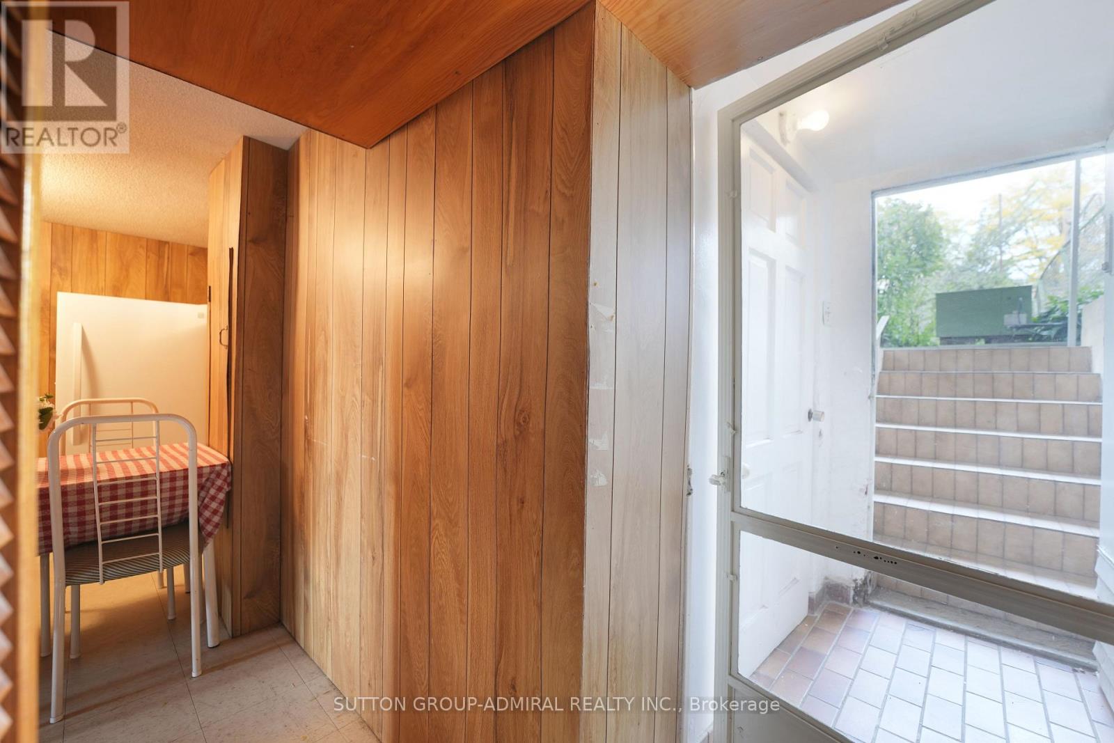 14 THURROCK ROAD - 28