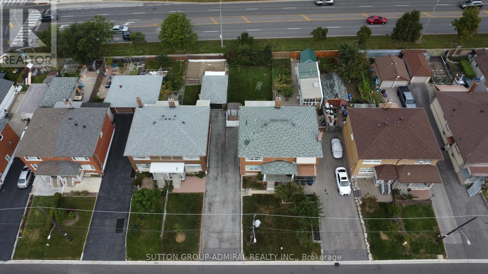 14 THURROCK ROAD - 31