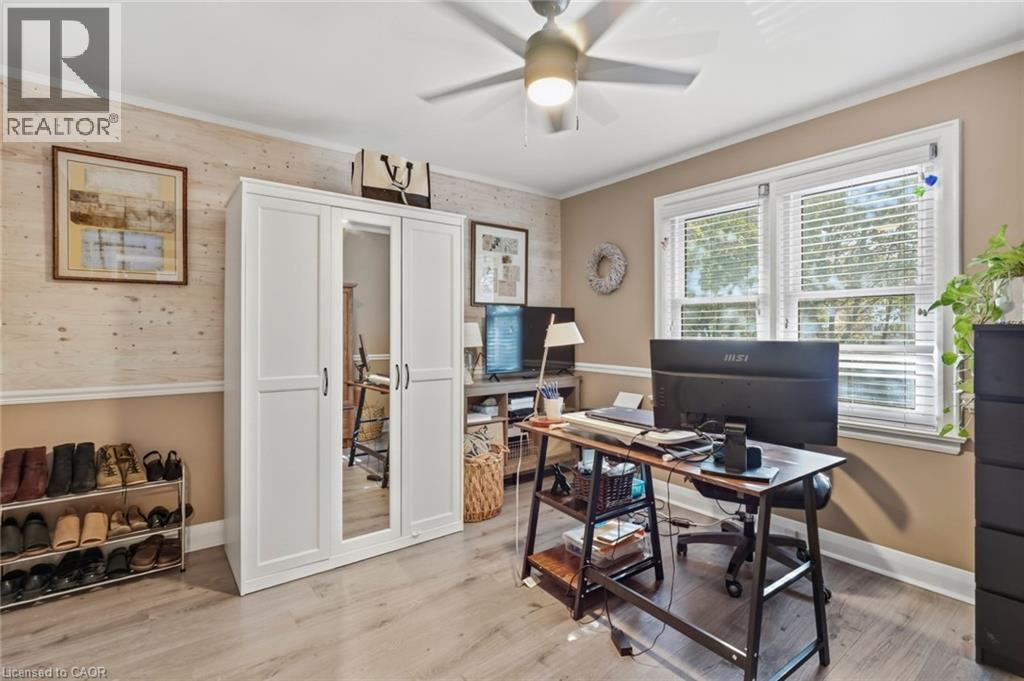 36 POTTRUFF Road - 17