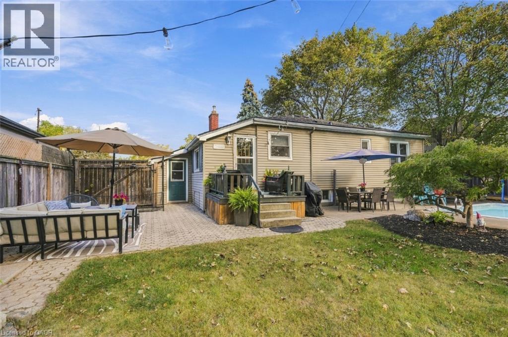 36 POTTRUFF Road - 35