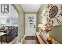 Living room - 36 Pottruff Road, Hamilton, ON L8H2M1 Photo 6