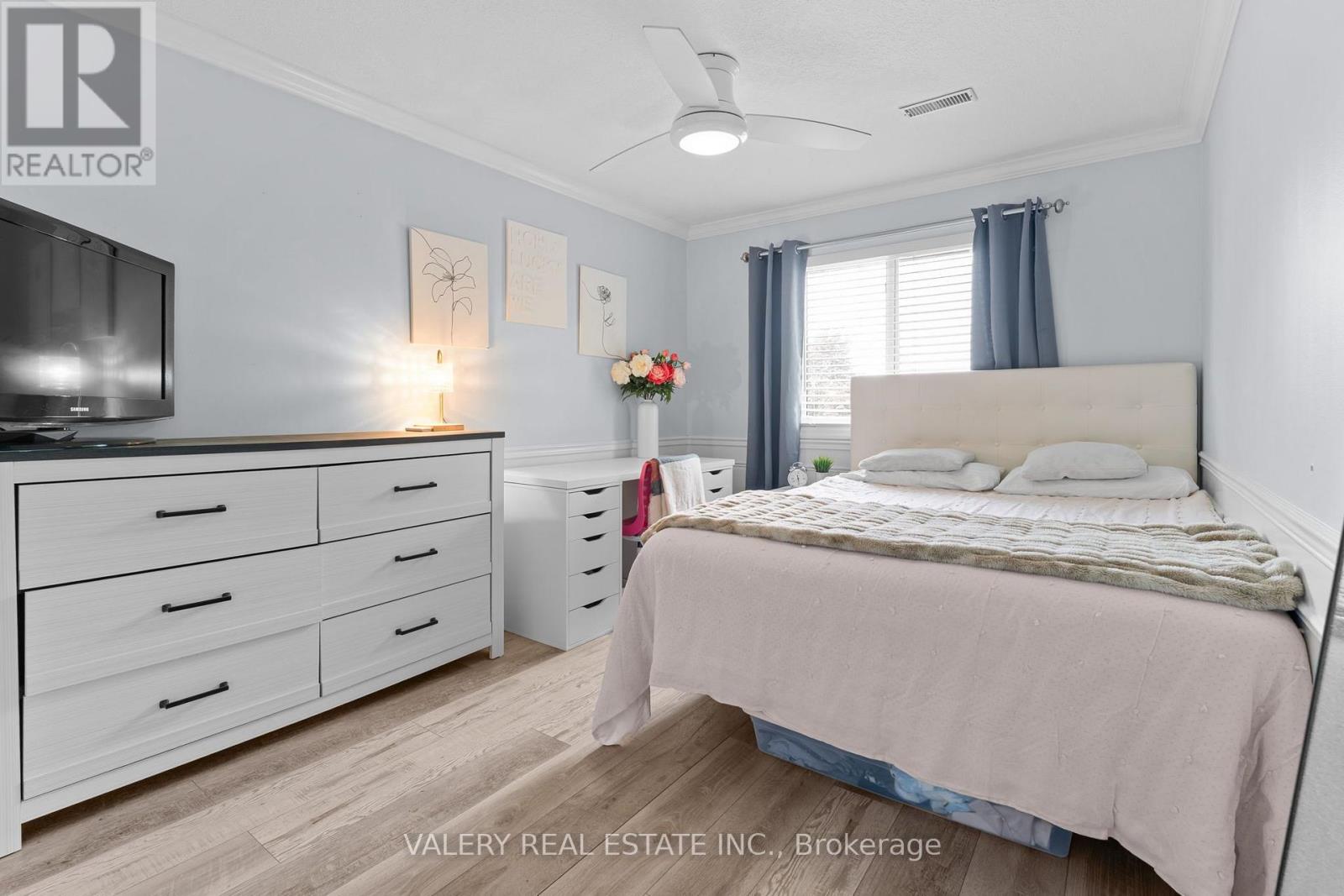 276 MAURICE STREET - Image 22