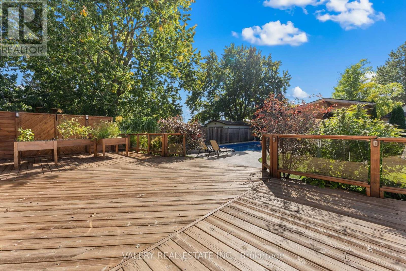 276 MAURICE STREET - Image 35