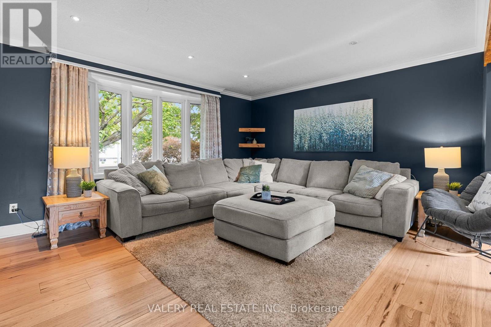 276 MAURICE STREET - Image 4
