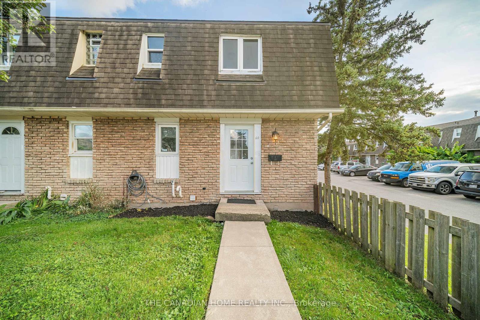 60 - 131 ROCKWOOD AVENUE, St. Catharines (Secord Woods)