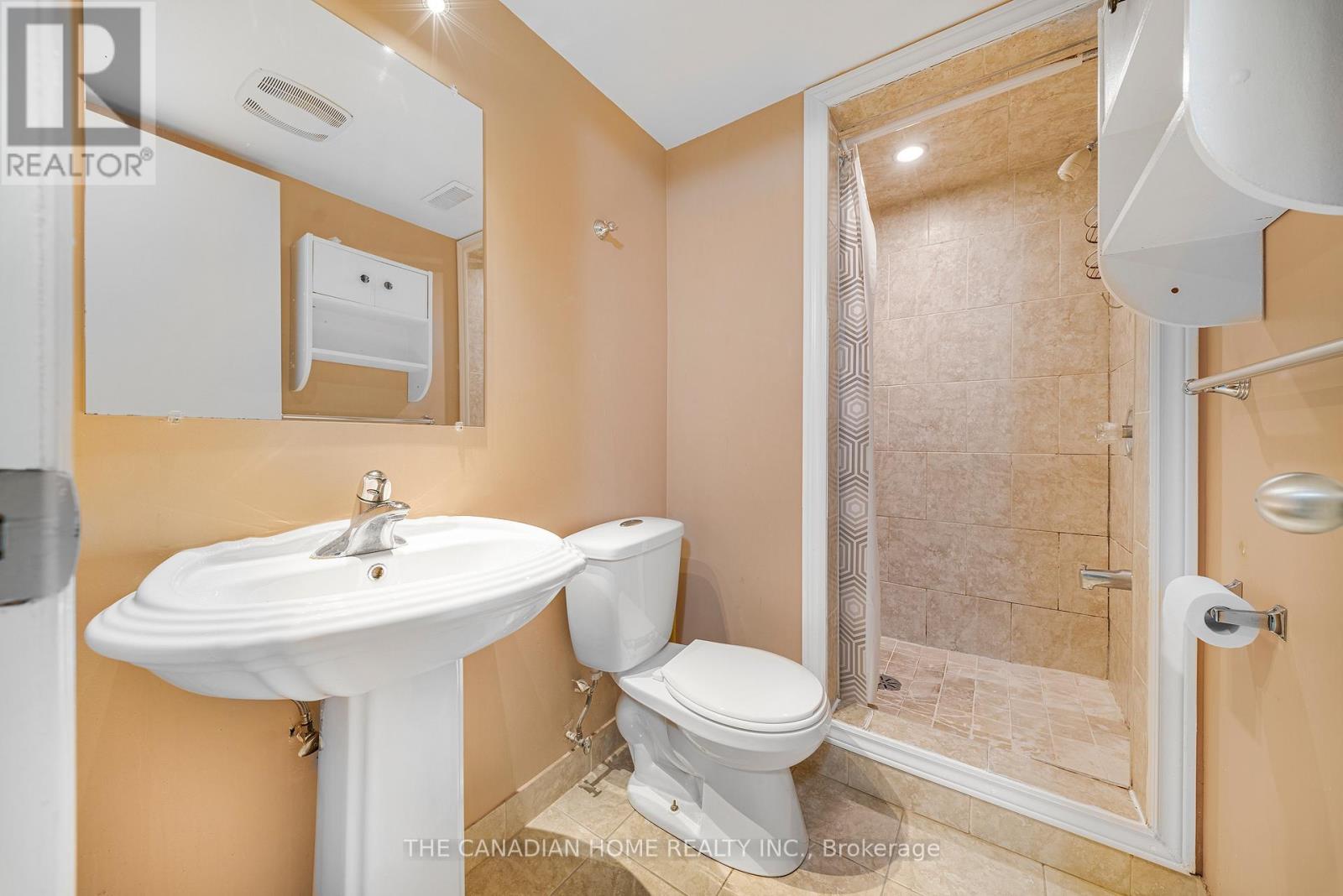 131 Rockwood Avenue — photo 23