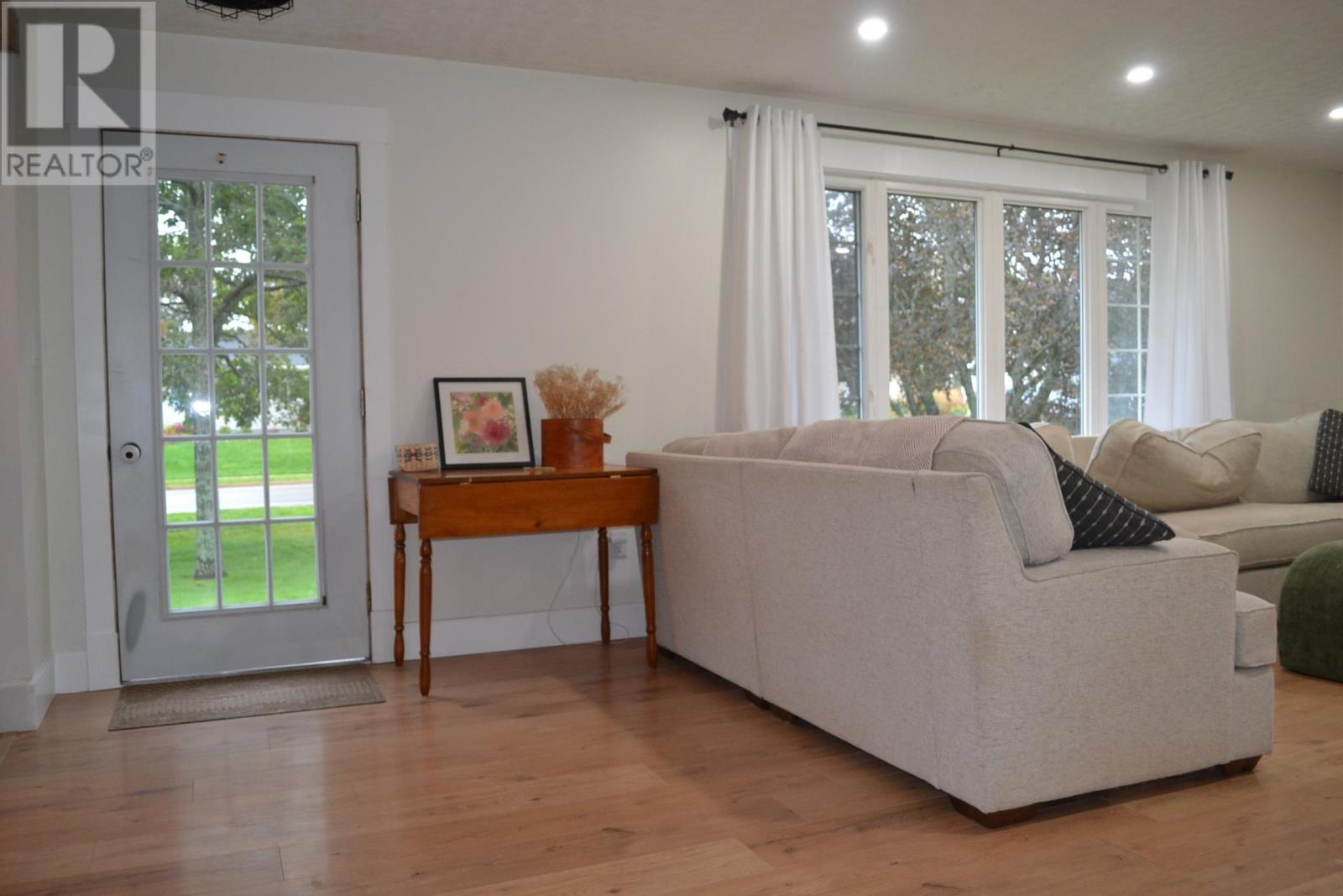 103 Oak Drive - Image 11