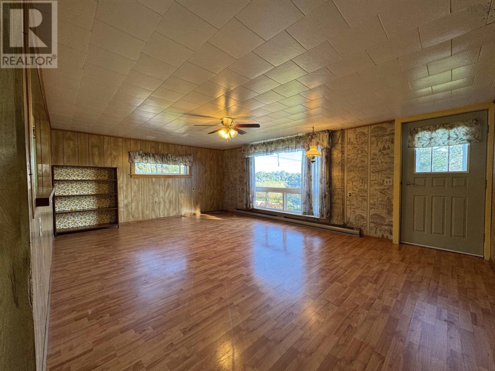 52 Dunhams Landing Road - 13