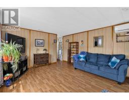 735 Fern Drive, Beaver Bank, NS B4E1M1 Photo 11
