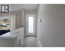 500, 501 River Heights Drive - photo 4
