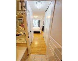1209 - 140 Simcoe Street, Toronto, ON M5H4E9 Photo 10