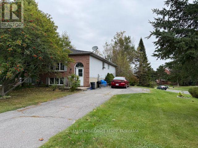272 OWENS CRESCENT - 1