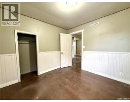 221 4th Avenue N, Yorkton, SK S3N1B5 Photo 12