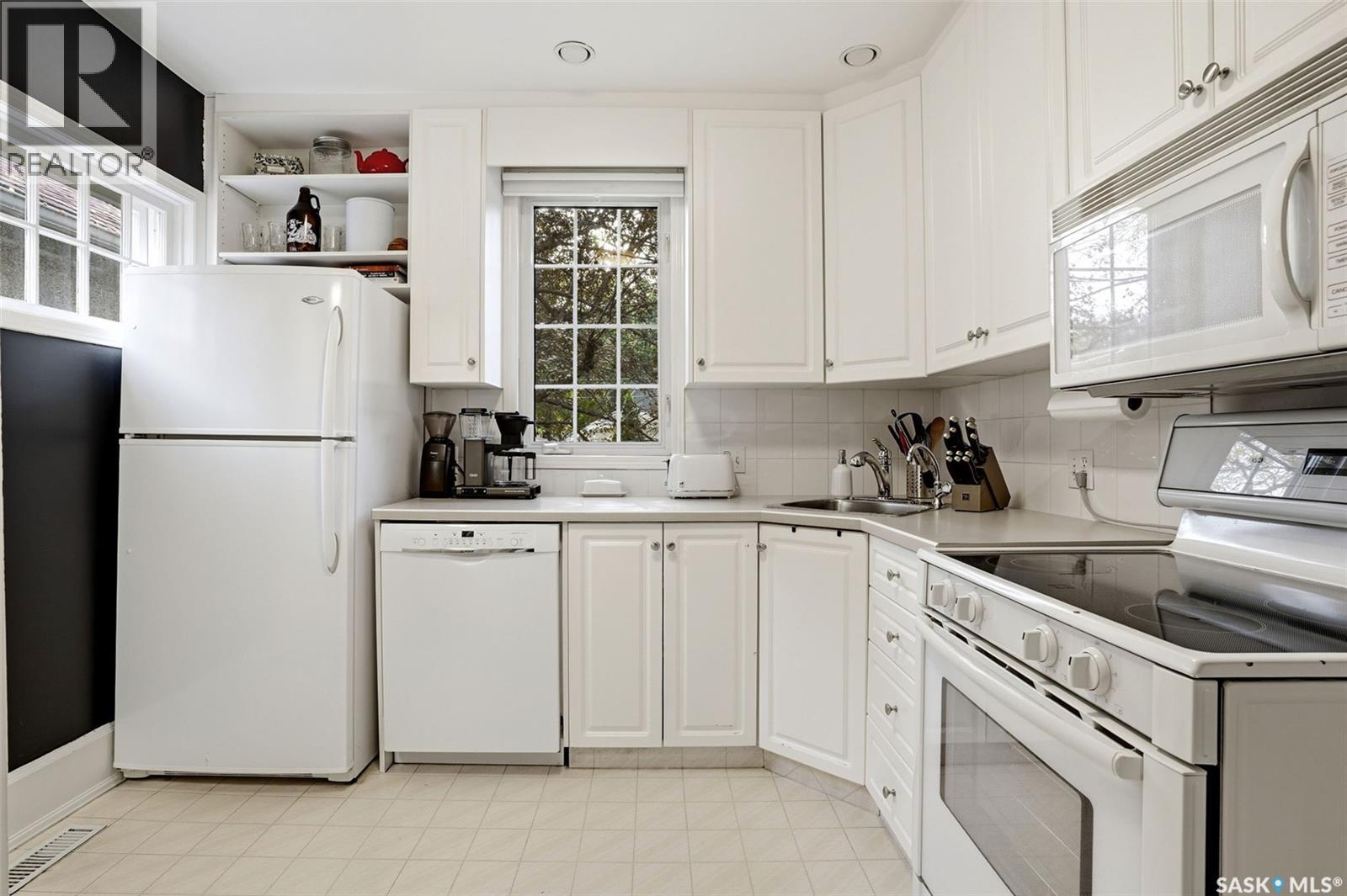 2731 Hill AVENUE - 11
