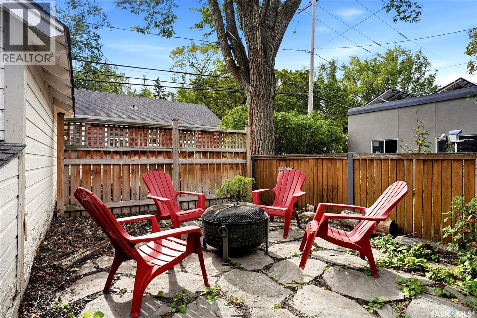 2731 Hill AVENUE - 33