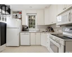 2731 Hill Avenue, Regina, SK S4S0V5 Photo 11