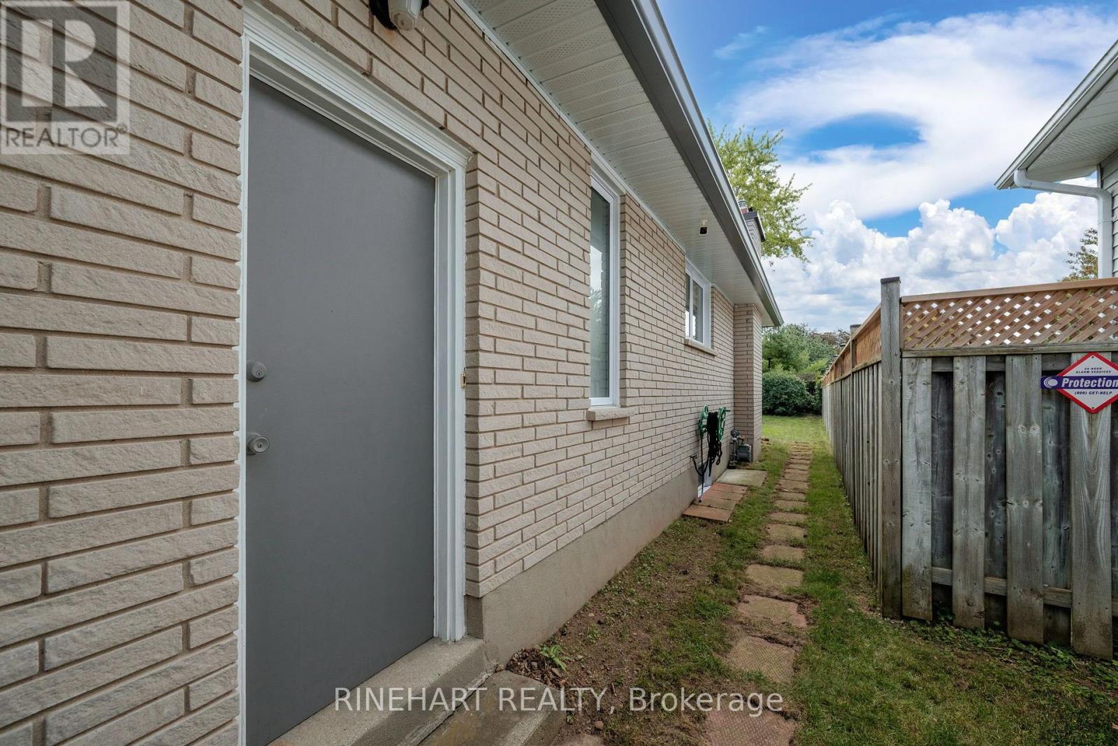 17 APPLEWOOD LANE - Image 29