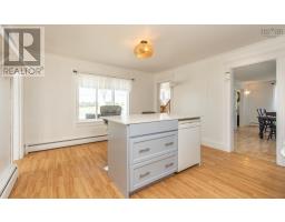 2pc Bathroom - 5402 Highway 1, Salmon River, NS B5A5B3 Photo 11