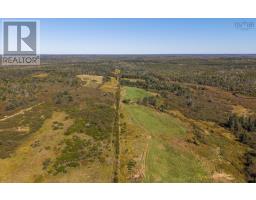 5402 Highway 1, Salmon River, NS B5A5B3 Photo 47