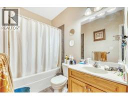 133 Oakmere Point, Chestermere, AB T1X1M8 Photo 35