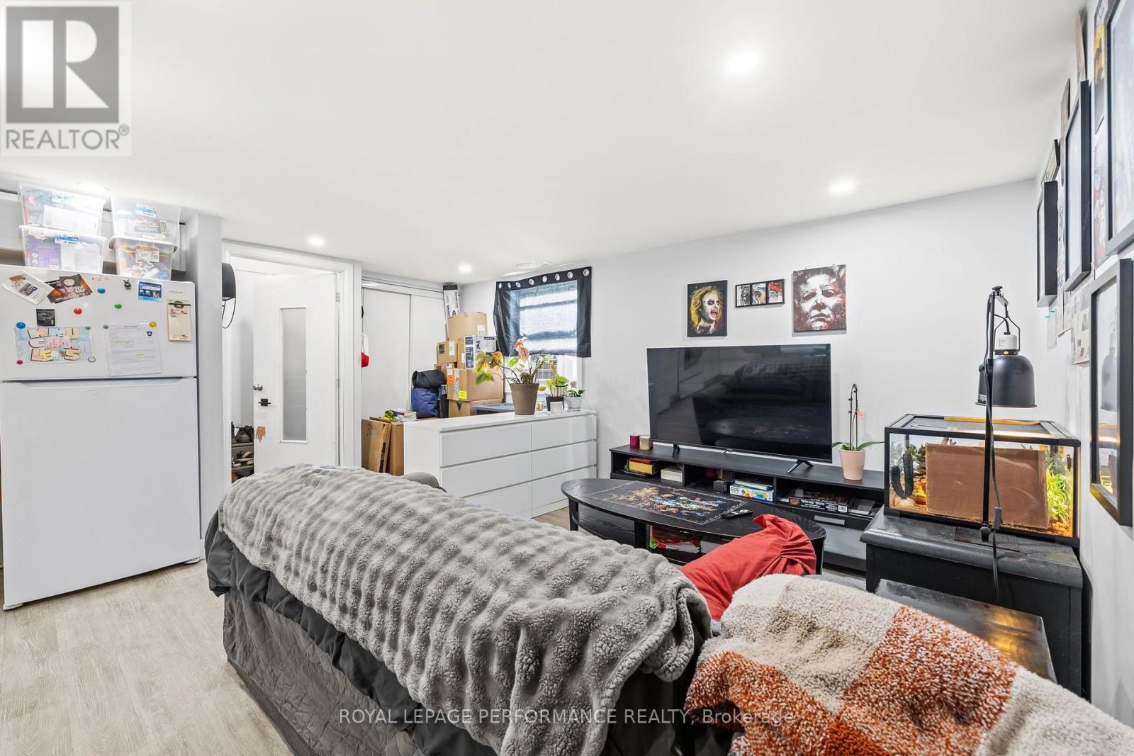 120 HERBERT STREET - 29