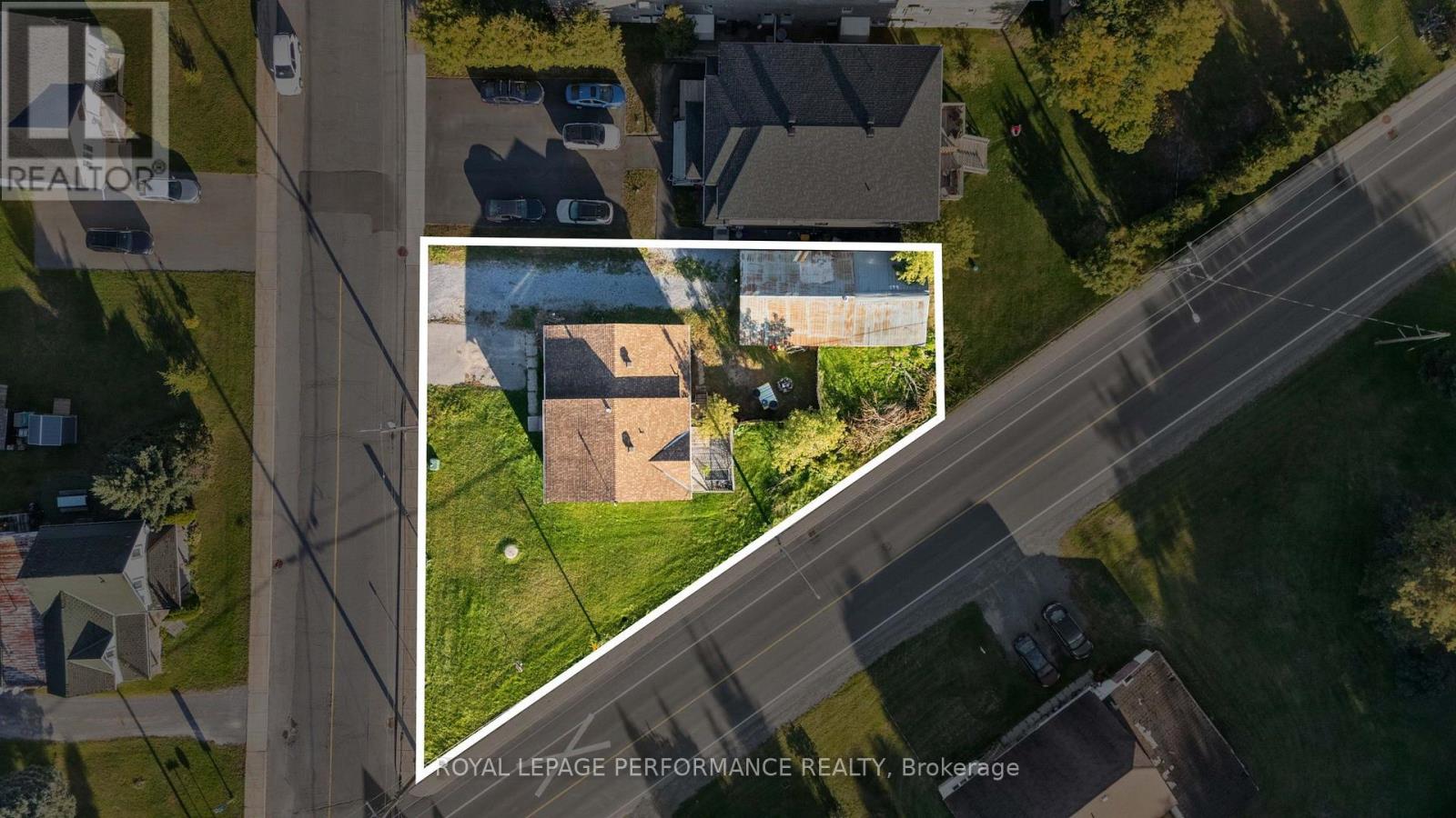 120 HERBERT STREET - 43