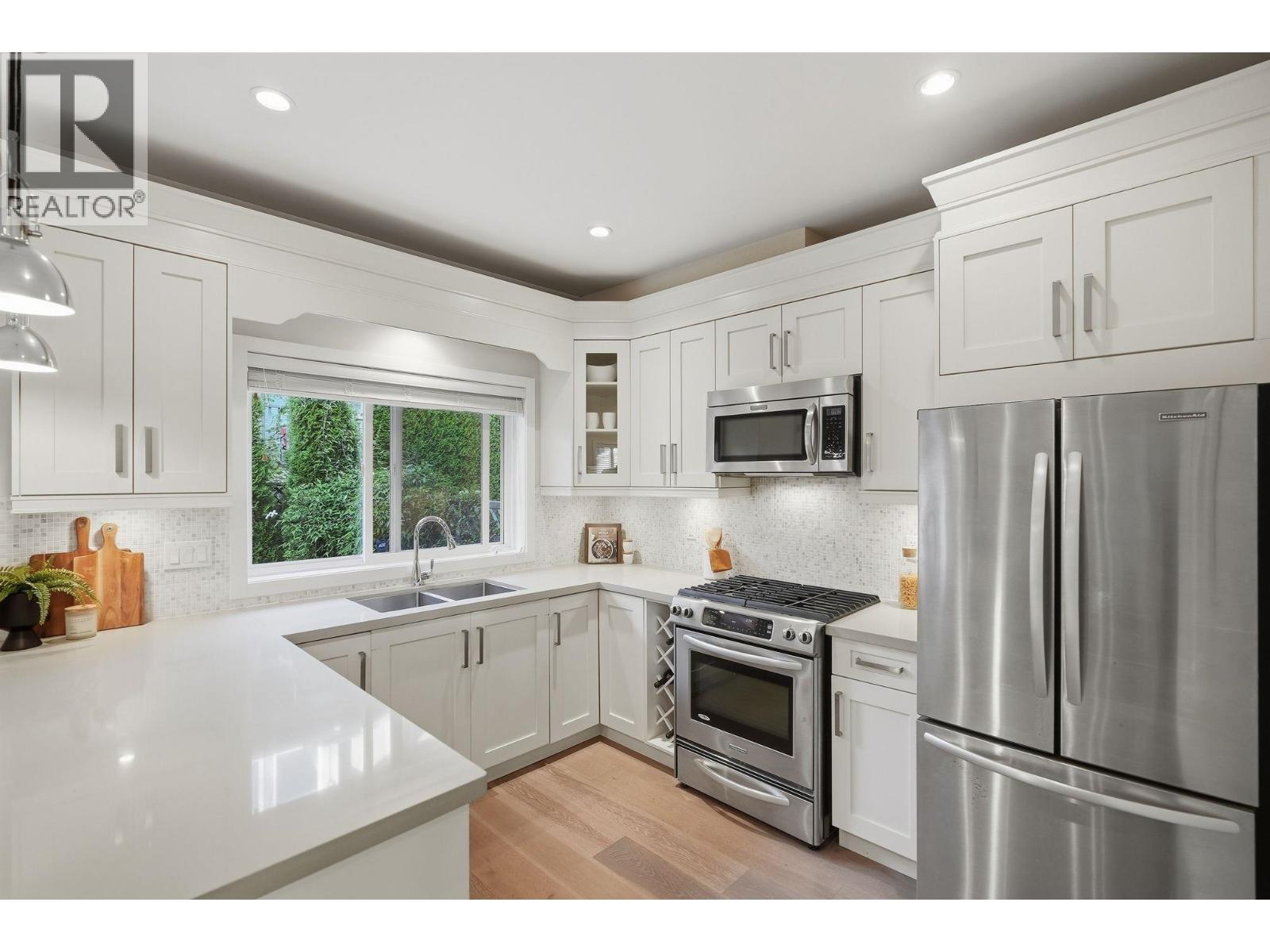 248 E 6TH STREET, North Vancouver