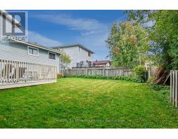 Laundry room - 18 Dillon Drive, Collingwood, ON L9Y4S3 Photo 11