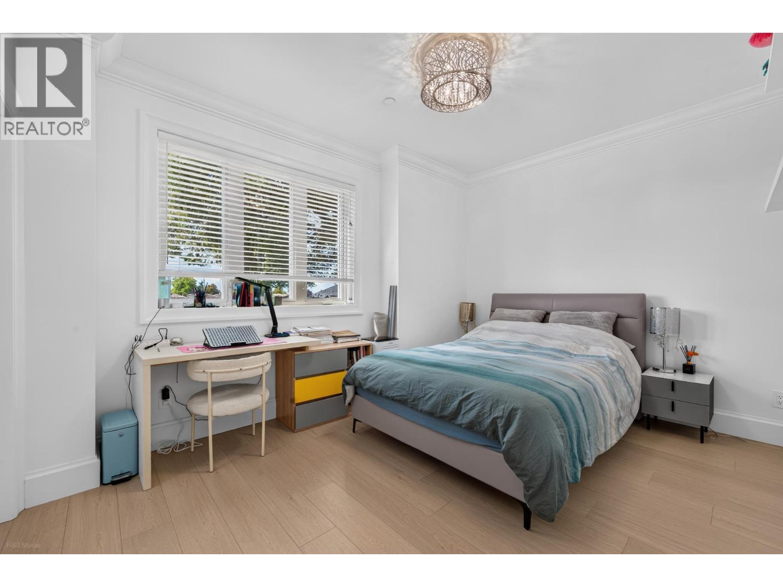 Photo of 5584 RUPERT STREET 12