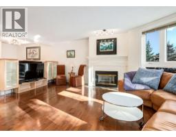 8402, 400 Eau Claire Avenue SW - photo 4