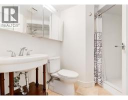 8402, 400 Eau Claire Avenue SW - photo 17
