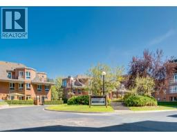 8402, 400 Eau Claire Avenue SW - photo 30