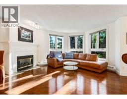 8402, 400 Eau Claire Avenue SW - photo 3
