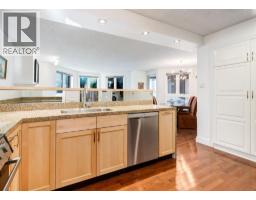 8402, 400 Eau Claire Avenue SW - photo 11