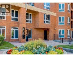 8402, 400 Eau Claire Avenue SW - photo 31