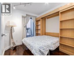 8402, 400 Eau Claire Avenue SW - photo 20